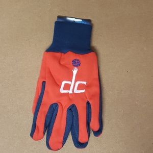 Washington Wizards Red/Blue Gloves